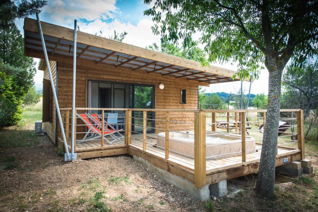 Camping Les Hautes Prairies Lourmarin Ngoại thất bức ảnh
